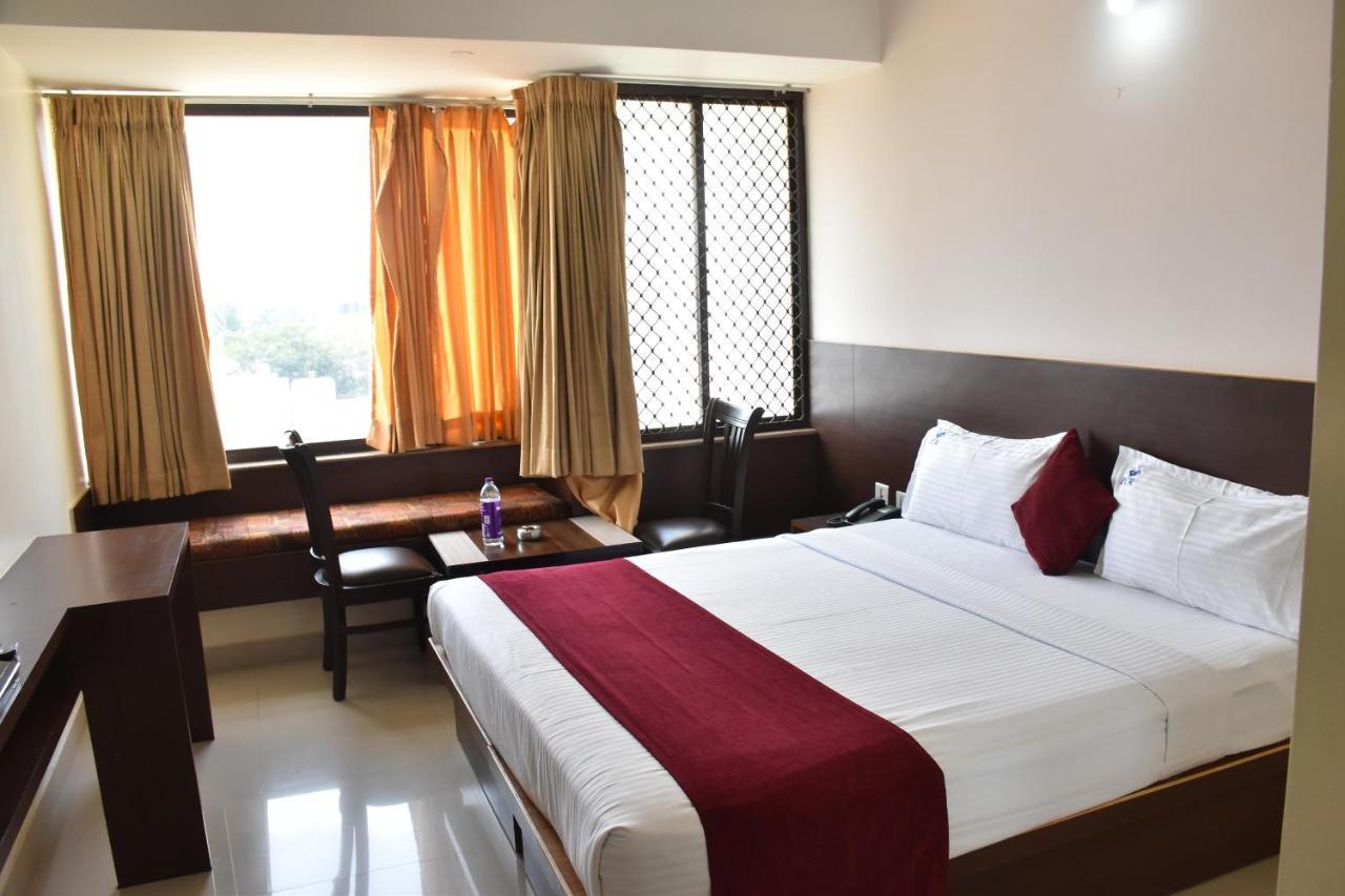 Hotel Pc Residency Майсур Экстерьер фото